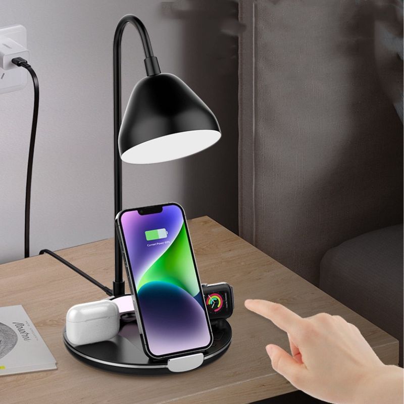 Lampe de Chevet Intelligente 4-en-1 avec Charge Sans Fil™