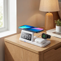Station de Charge Sans Fil 4-en-1 avec Horloge & Réveil™